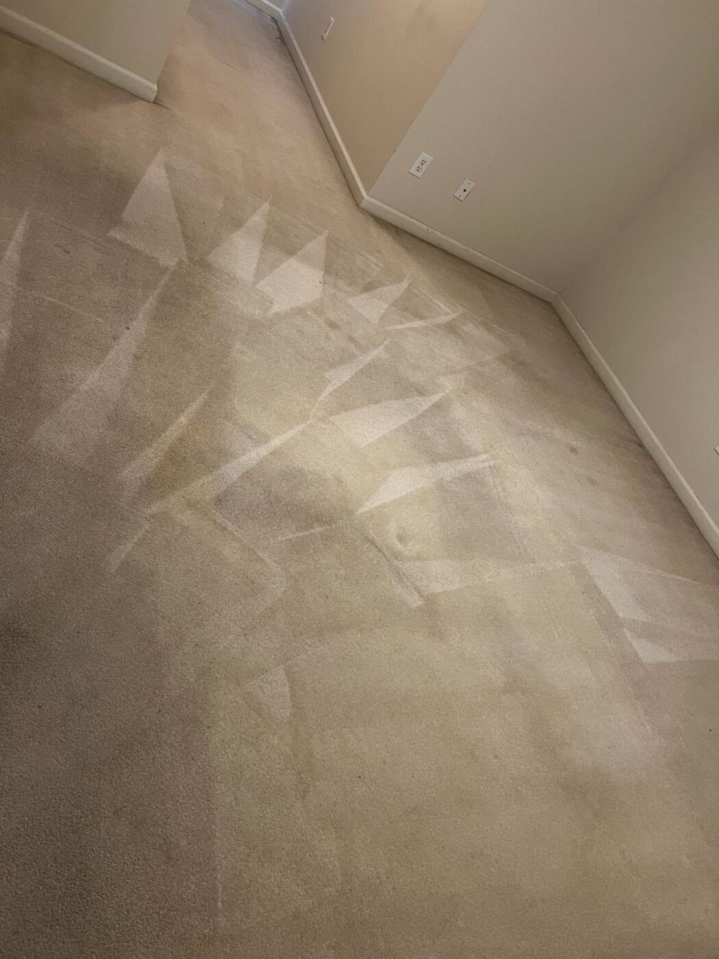 Carpet cleaning wand pass pattern